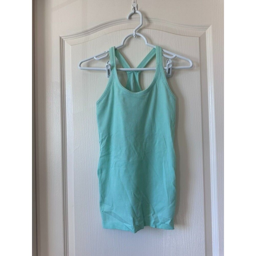 EUG Lululemon Ebb to Street Tank Heathered Toothpaste Size 6